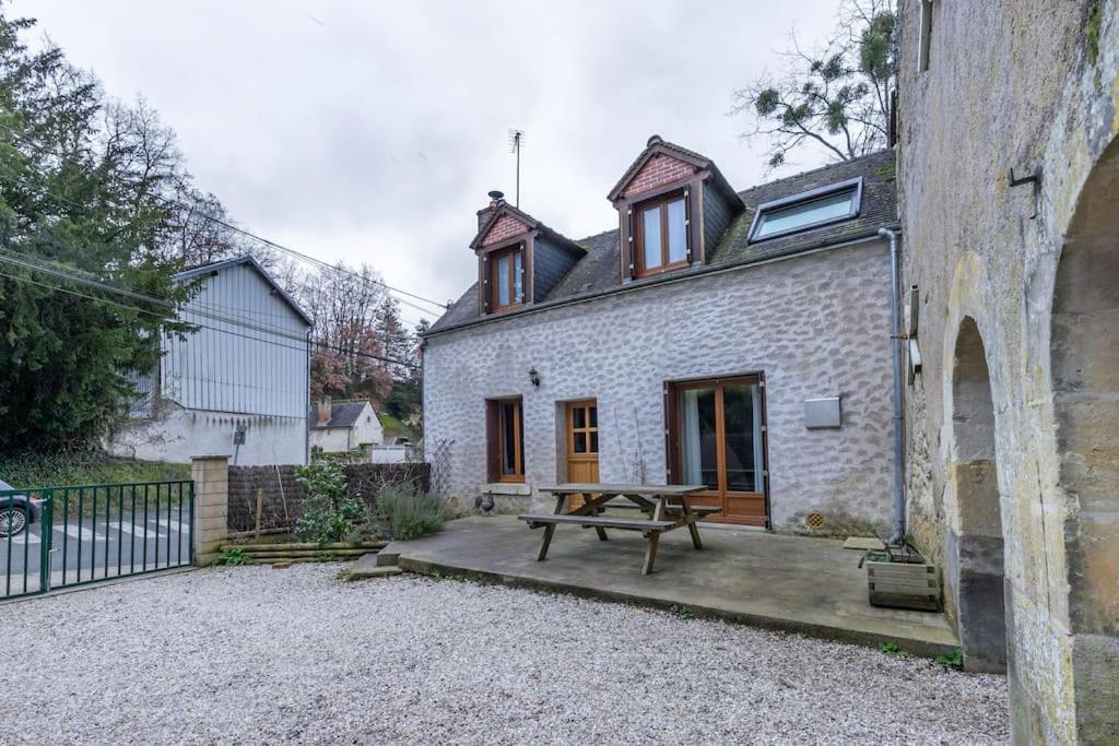 La Mazere - Maison Atypique Avec Exterieur Villa Poce-sur-Cisse Exterior photo